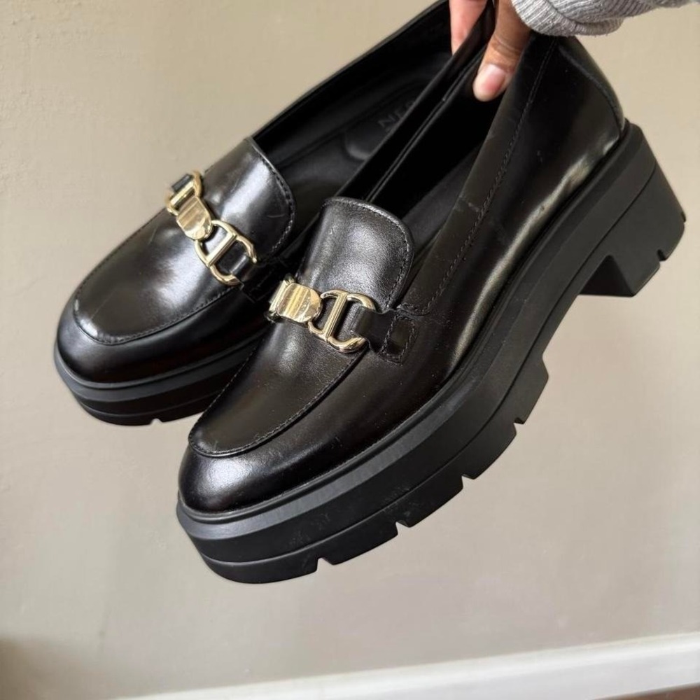 Naturalizer Women's Black Leather Loafers Chunky Platform Gold Hardware Size 7.5